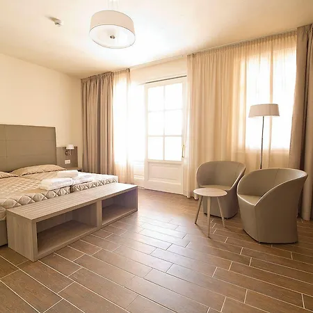 Carolina Курортный комплекс Castelletto d'Orba