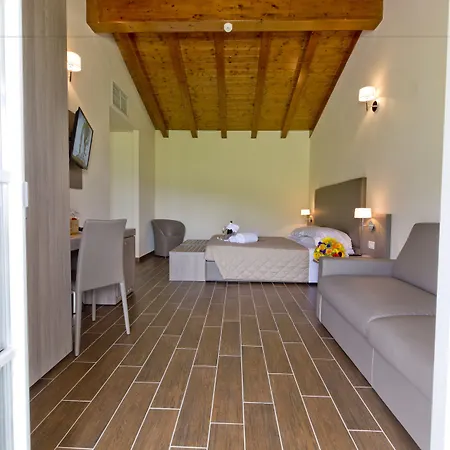 Carolina Курортный комплекс Castelletto d'Orba