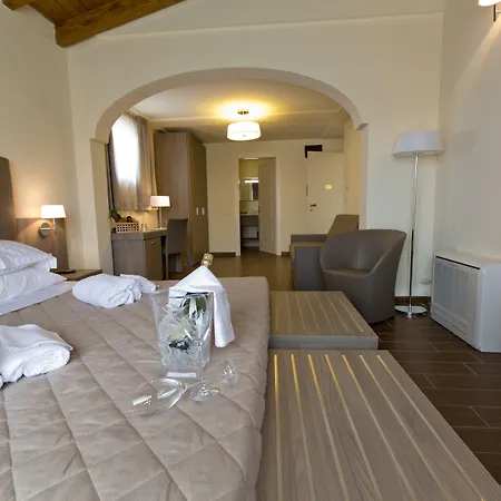 Курортный комплекс Carolina 3*