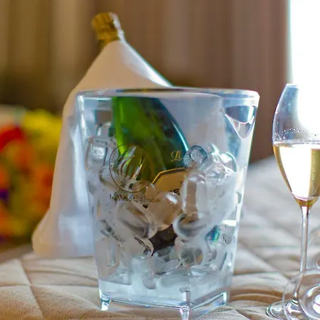 Курортный комплекс Carolina