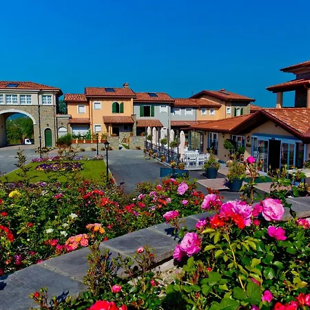 Carolina Курортный комплекс 3*